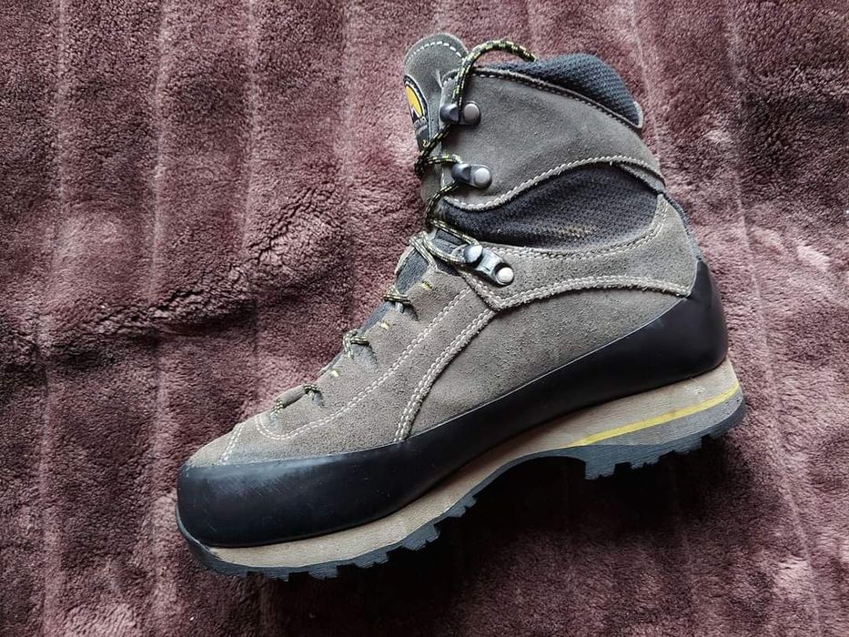 ботинки трекінгові la sportiva  на gore tex vibram оригінал