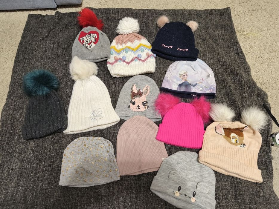 Шапки для дівчинки