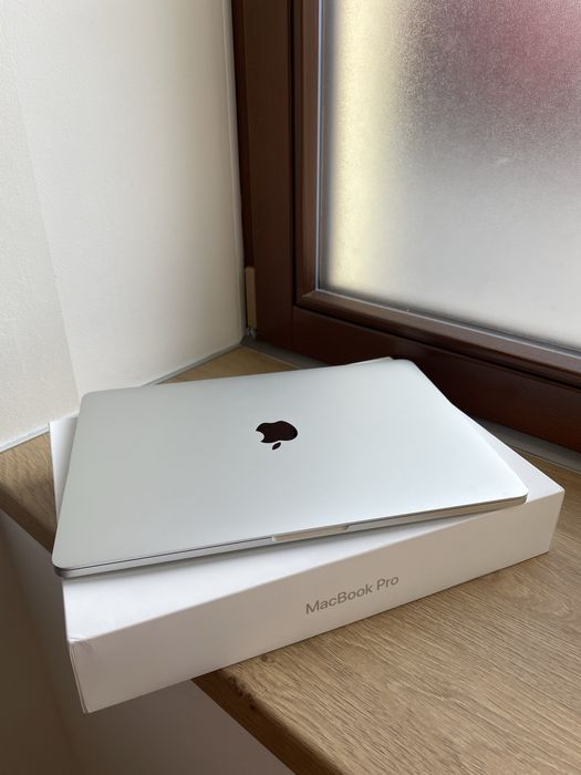 MacBook Pro 13” (2016)