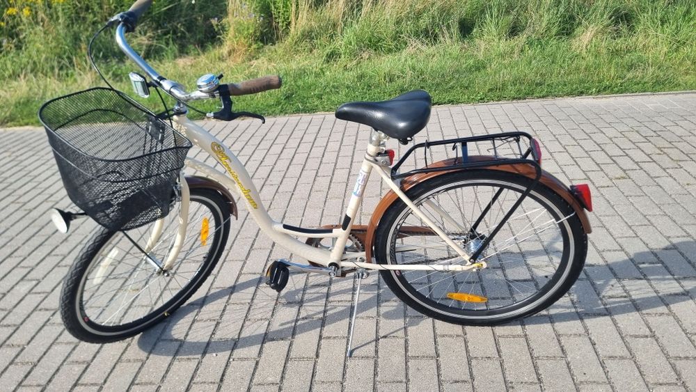 Rower miejski Amsterdam,kola 26cali,rama 18.5cala,przerzutki, bdb