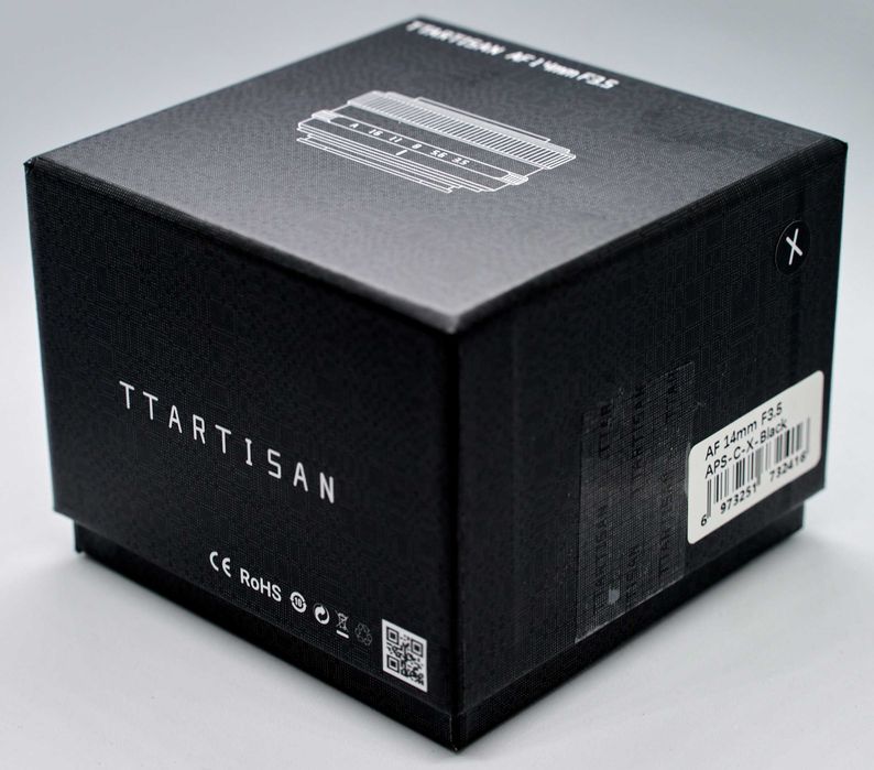 Objetiva autofocus TTartisan 14mm F/3.5 para Fuji X