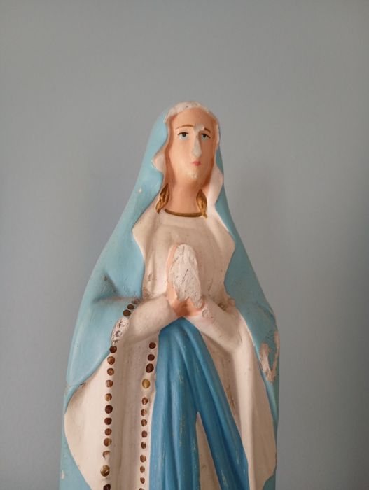 Stara figura Matki Boskiej