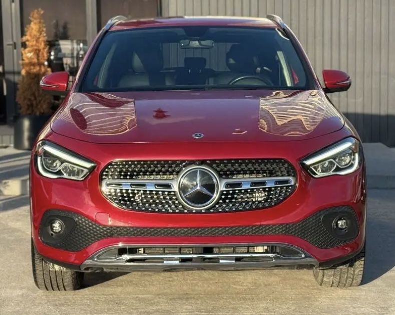 Бампер передний Mercedes-Benz H247 GLA решетка бампер