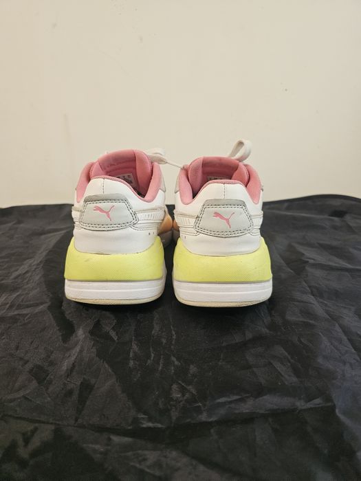 Buty sneakersy damskie Puma rozmiar 37 wkładka 23,5 cm