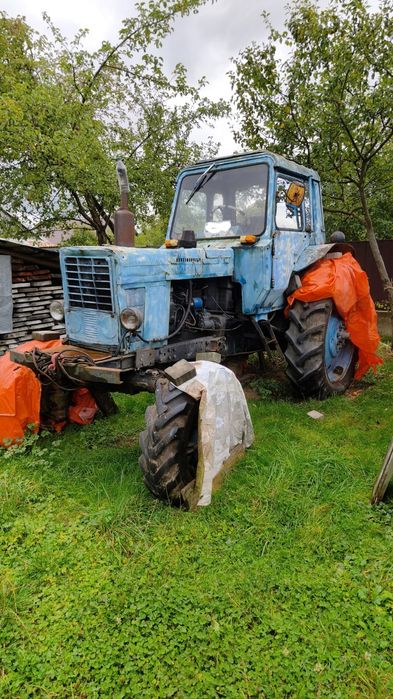 Продам трактори МТЗ-82 та МТЗ-80 з лісовими захватами (з документами)