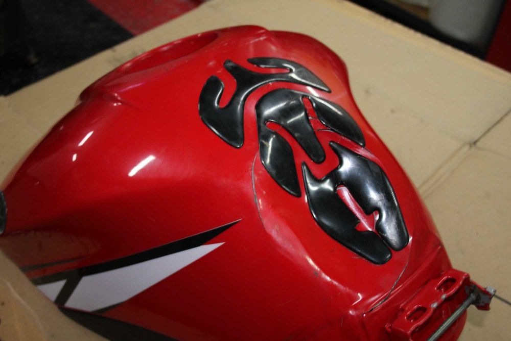 Zbiornik Paliwa Bak Yamaha R6 5SL RJ05 RJ09 03-05