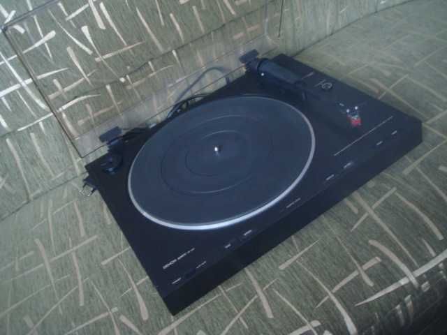 Продам проигрыватель пластинок