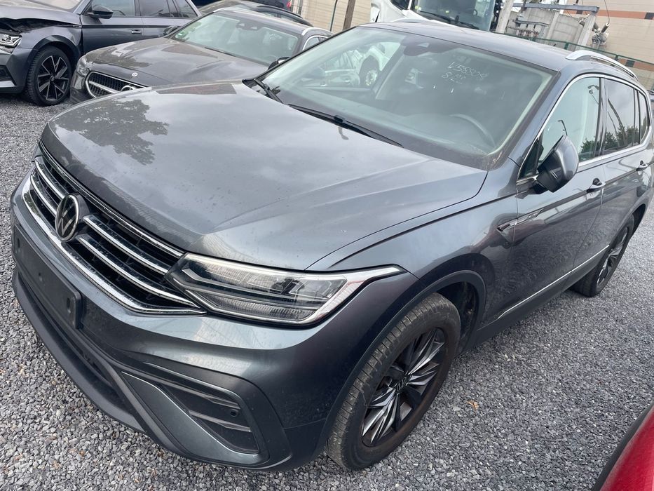Volkswagen Tiguan uszkodzony