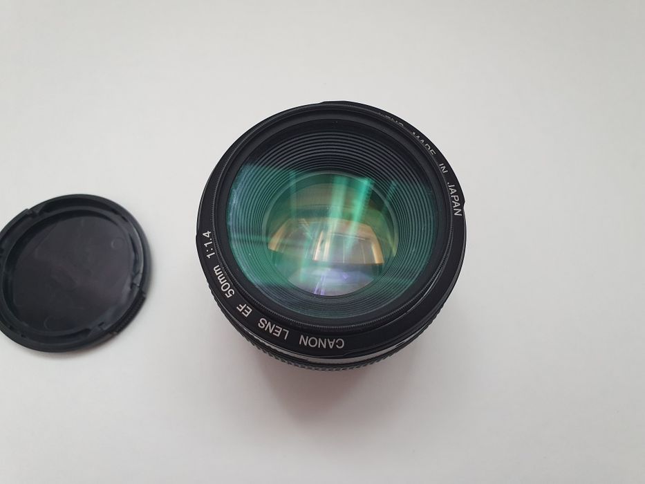 Об'єктив Canon 50-1,4.