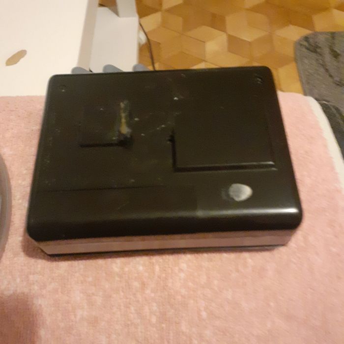 Sprzedam   Mp3  i   magnetofon  na  kasety  używane  .