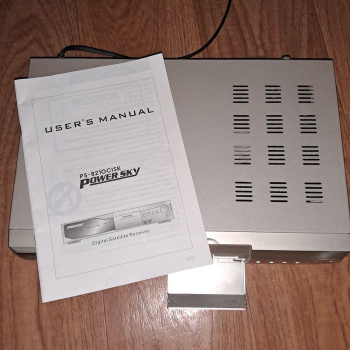 Супутниковий ресивер моделі PS-8210CISK.