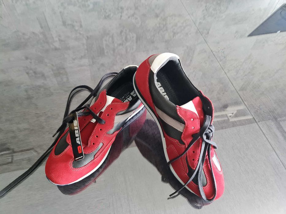 buty sportowe nowe