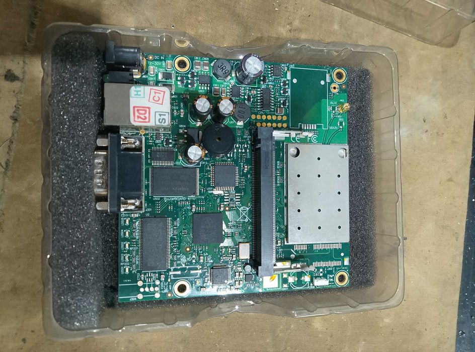 MIKROTIK  RouterBoard  RB411AR Двухдиапазонный + модуль 5гГц R5SPn
