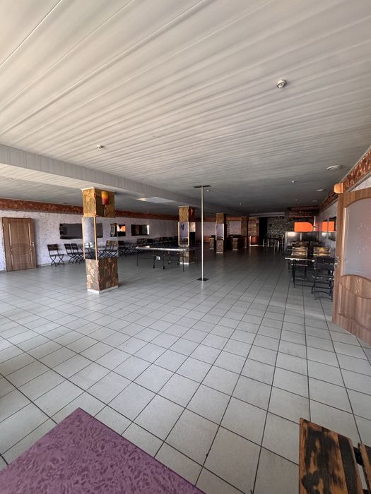 приміщення з ремонтом  в центрі міста під ресторан,магазин,тц