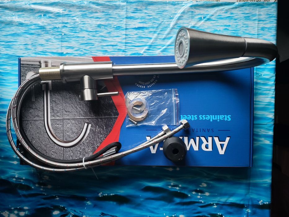 Смеситель, змішувач для кухни ARMATA SUS-014-B с выдвижной лейкой