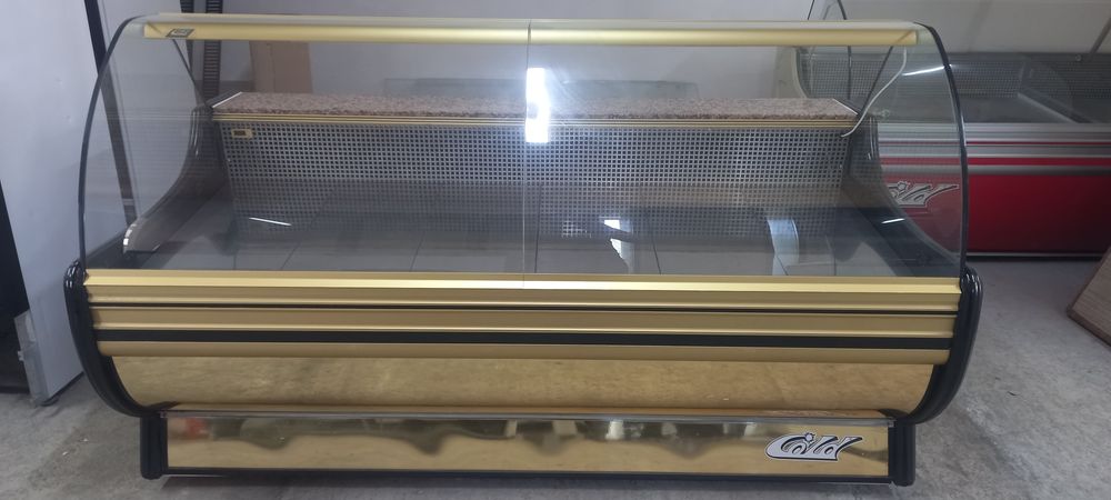 Холодильні шафи, холодильна вітрина, морозилки, регал