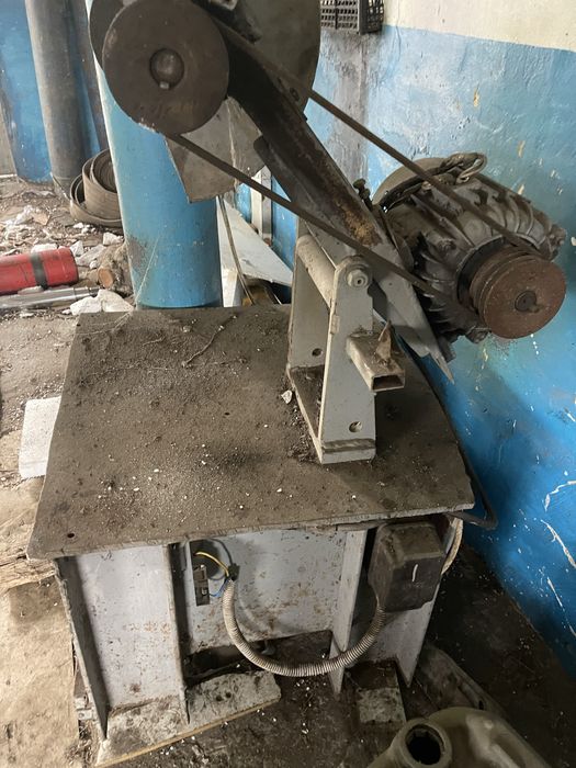 Отрезной станок заводской