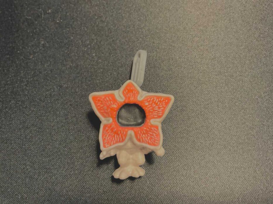 upside down zestaw stranger things kinder joy zabawki