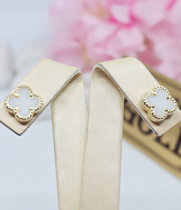 Złote kolczyki wtykane białe koniczynki próba 585 14k