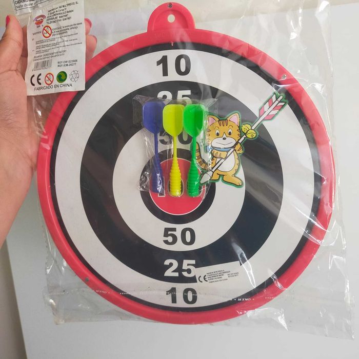 Magnetic Dart Game with Target, New64297757601027120