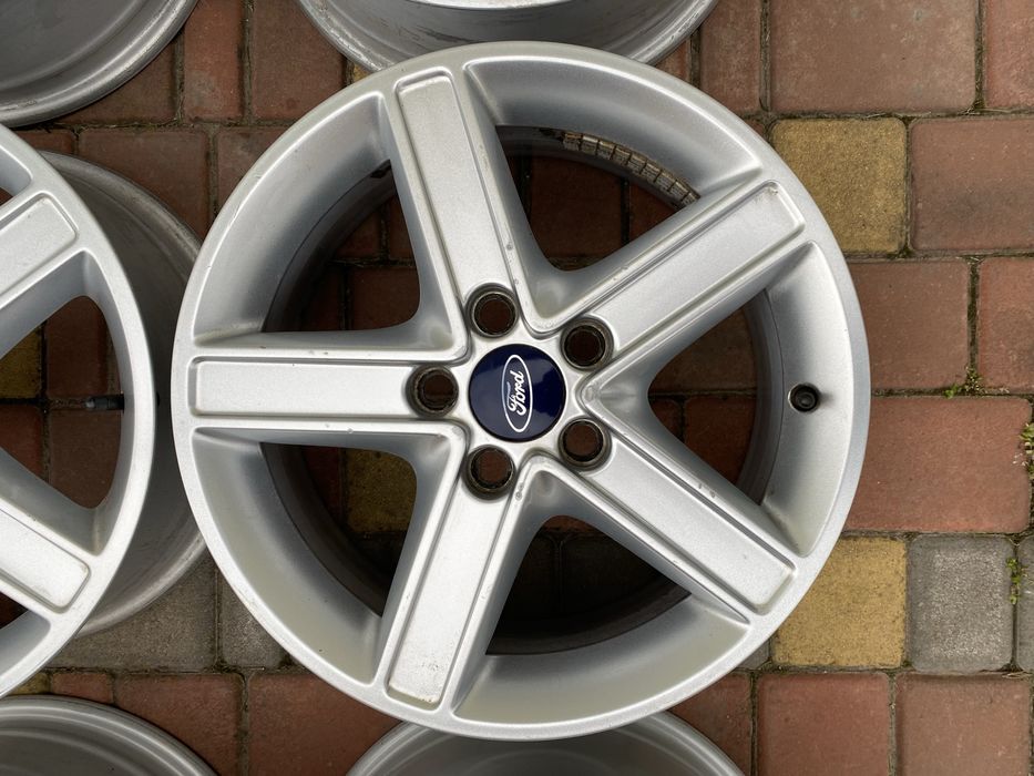Диски R16 5-108 6.5J ET52.5 DIA63.4мм. FORD