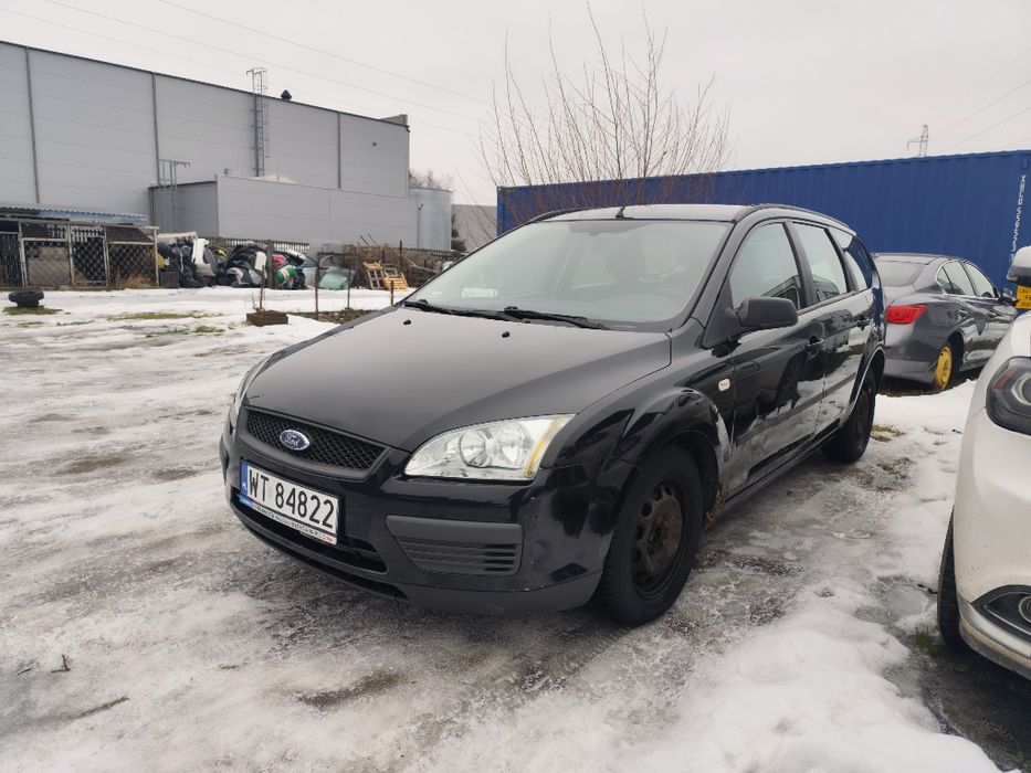 Ford Focus MK2 Kombi + Hak