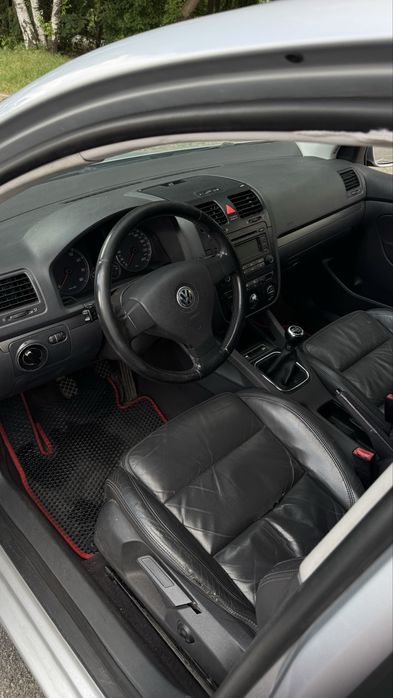 Volkswagen Golf 2004 VIN WVWZZZ1KZ4P055075 фото оголошення 6 з 8