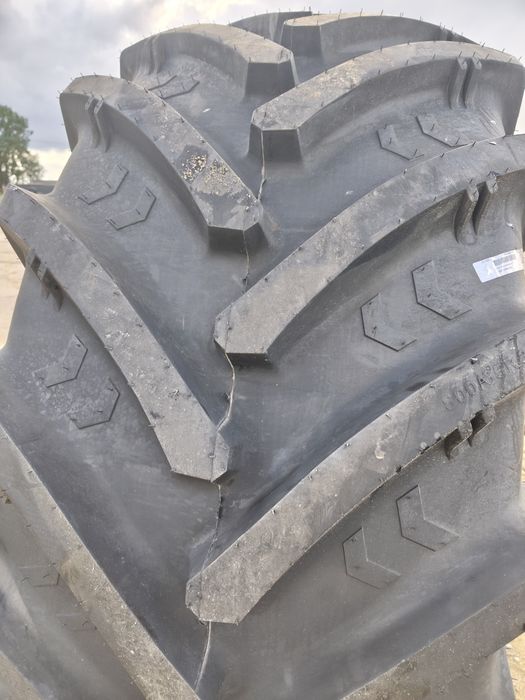 800/65r32 Ascenso hrr200 181a8