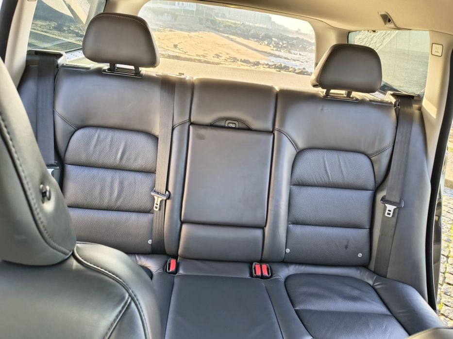Volvo V70  Drive