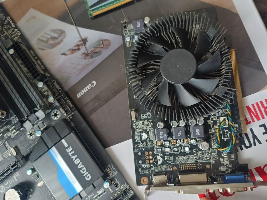 Відео Карта 750 ТІ