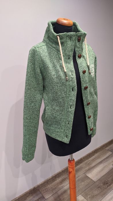 Bluza nowa bez metki na guziki zielona
