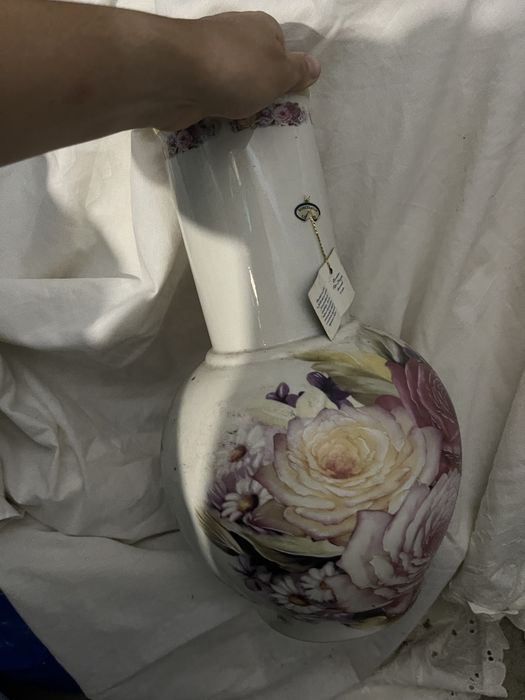 Jarra florida com  medidas