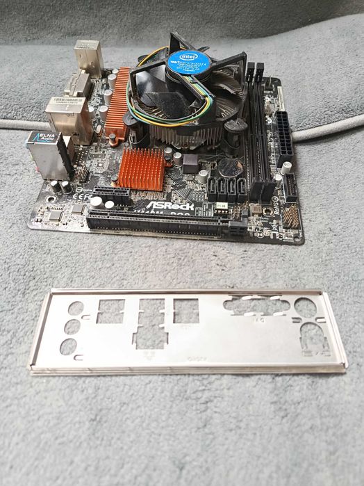 ASRock H110M-DGS + Intel Core i3-6100 – zestaw