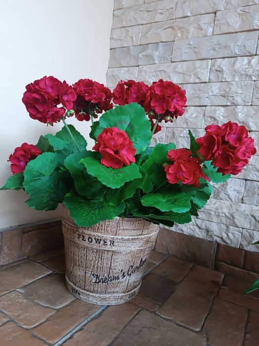 Штучні композиції з ягодами