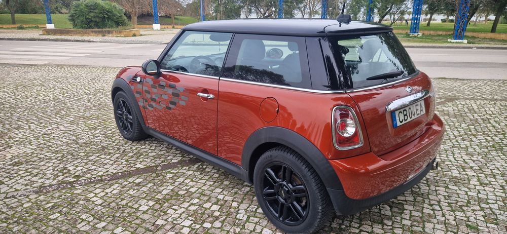 Mini Cooper D  R56-112CV