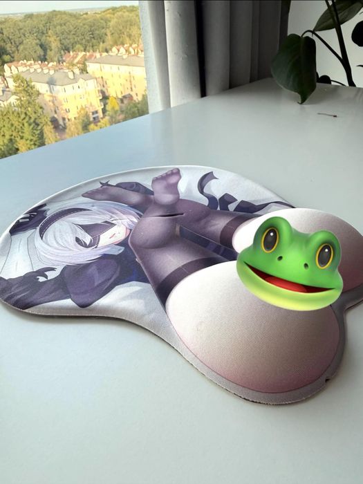 Śmieszna podkładka pod myszkę anime