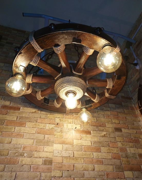 Люстра колесо воза # 3 для альтанки, бани, сауни,кафе,дома дерево