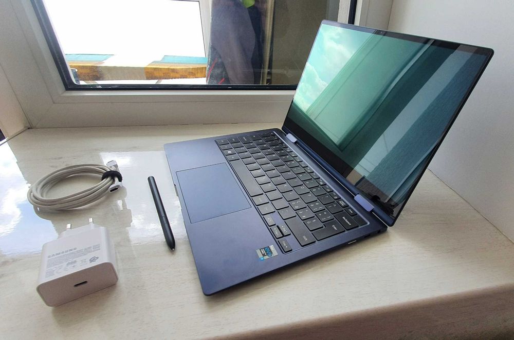 Samsung Galaxy Book Pro 360 (13.3",i7, 16GB, Intel® Iris® Xe Graphics)