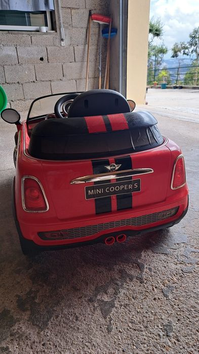 Carro de criança a bateria