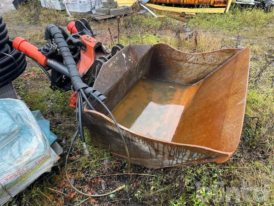 Rotator Tiltrotator INDEXATOR + łyżka skarpowa 1500 mm (Mocowanie B18)