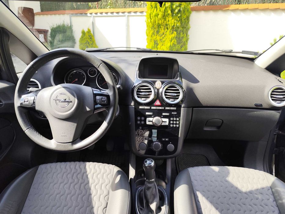 Opel corsa 2013 silnik 1.2, 85KM