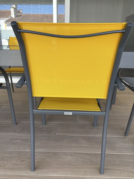 Mesa de Jardim + Cadeiras