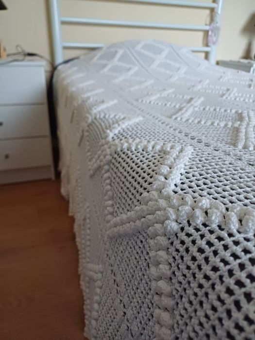 Colcha de renda NOVA