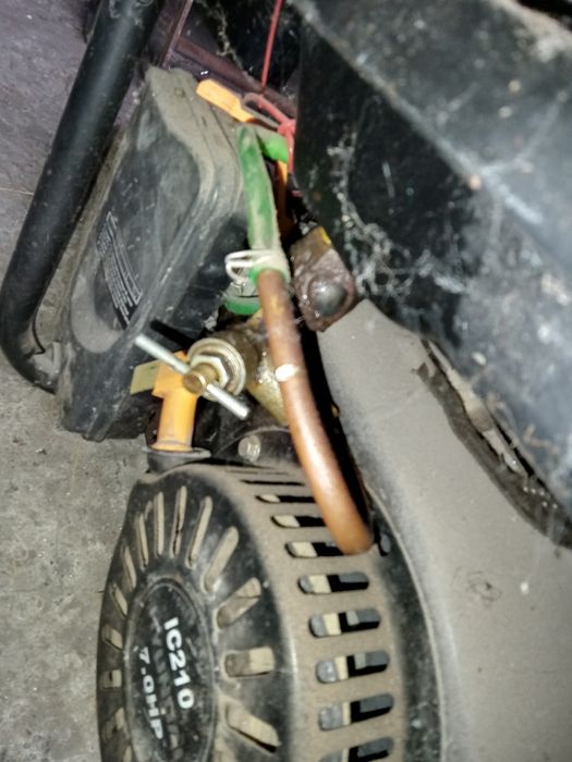 Hyundai бензиновий генератор
