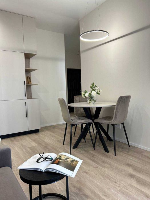 Здам квартиру на Краснова в ЖК Kadorr City, 65 перлина. Перша здача, своя, без посередників.  Дизайнерський ремонт, усі необхідні меблі та техніка.