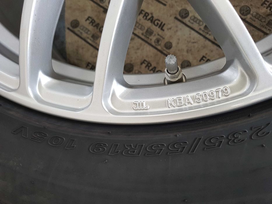 Koła zimowe Mercedes GLC X253 C253 Audi Q5 SQ5  235/55R19  5x112