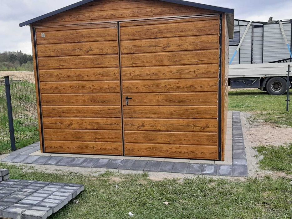 Tani Garaż Blaszany Drewnopodobny Złoty Dąb Garaże Blaszane -Maj-Blach