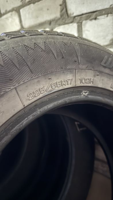 Шини 225/65 R17 102H комплект (4 шт)