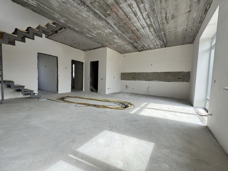 Продаж будинку в чудовій локаціі