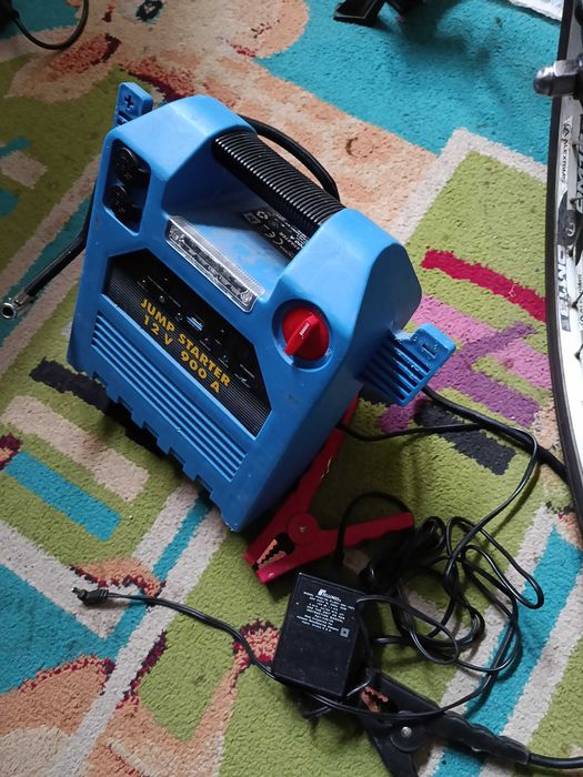 Starter rozruchowy jump starter 12 V 900A